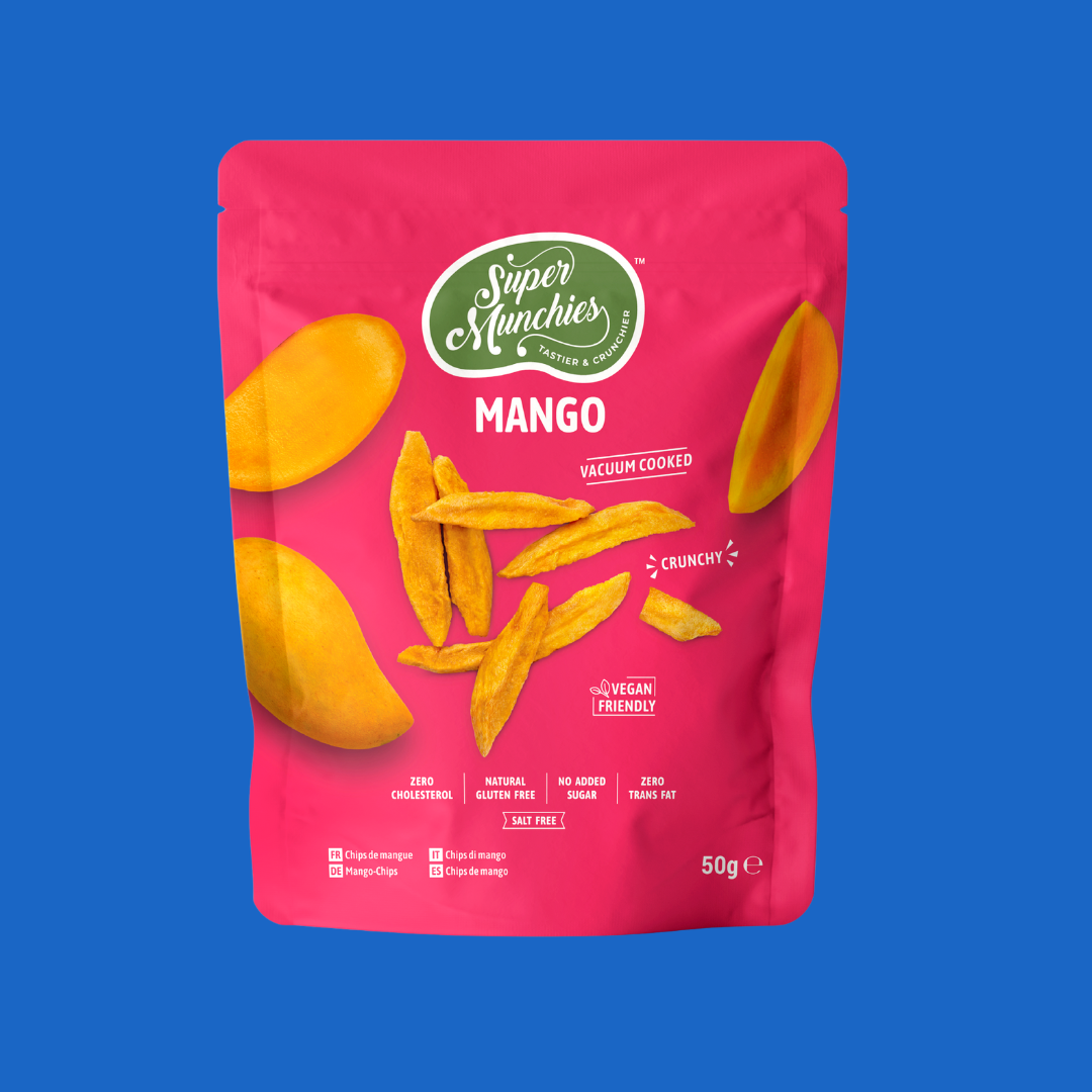 Vorderansicht der Super Munchies Mango Chips Packung, ein Clean Label Fruchtsnack aus echten Mangos ohne Zuckerzusatz.